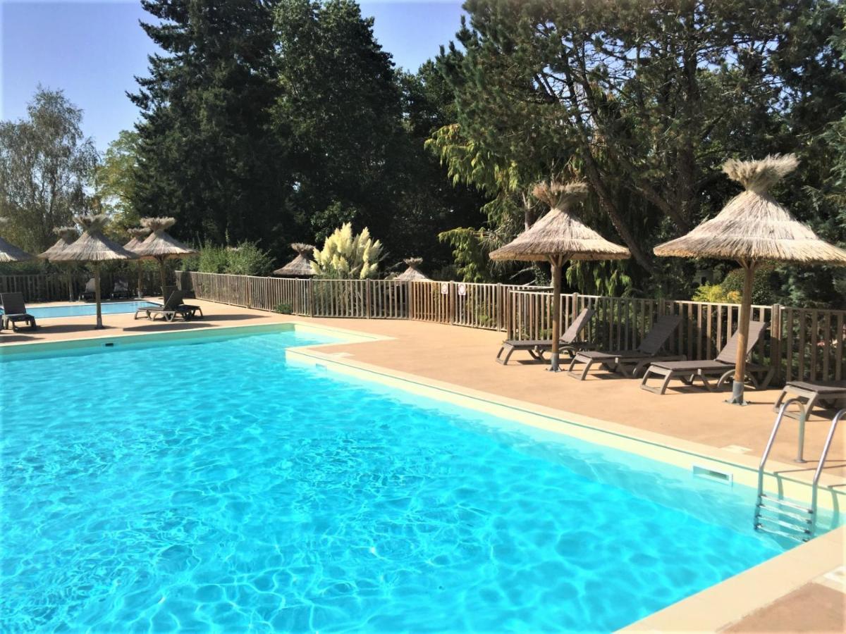 Camping Les Gorges Du Chambon Hotel Eymouthiers  Exterior foto