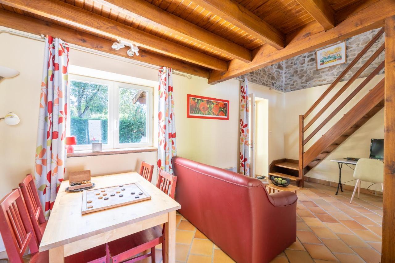 Camping Les Gorges Du Chambon Hotel Eymouthiers  Exterior foto