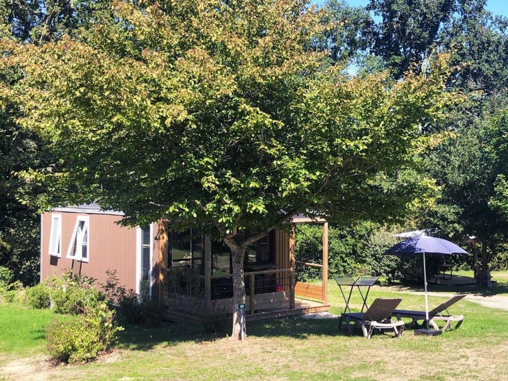 Camping Les Gorges Du Chambon Hotel Eymouthiers  Exterior foto