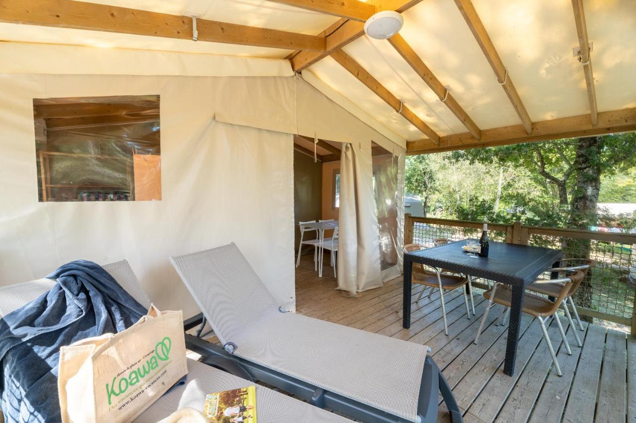 Camping Les Gorges Du Chambon Hotel Eymouthiers  Exterior foto
